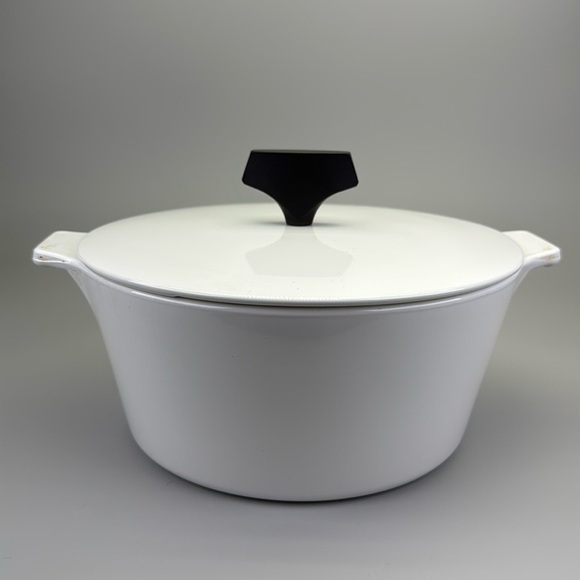 Vintage Corning Ware Centura 1 3/4 Quart Buffet Server with Lid - Picture 2 of 16